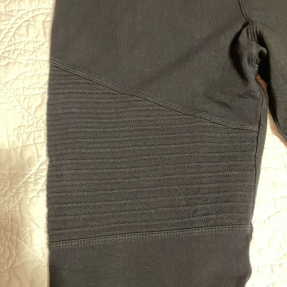 FREE PEOPLE intimates size large 
Black moto leggings - Picture 4 of 10